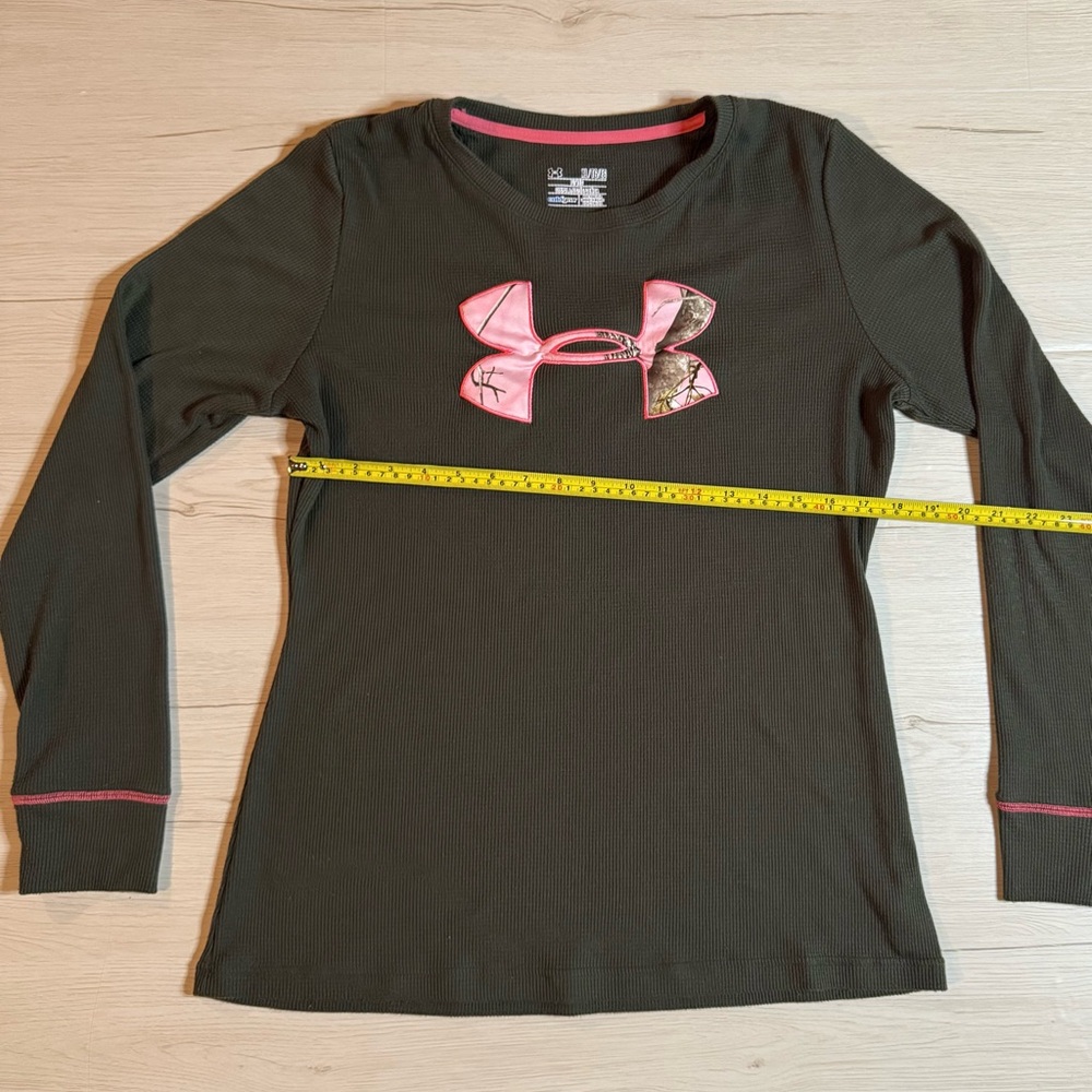 Under Armour Olive Long Sleeve with Pink Camo logo - Picture 4 of 8